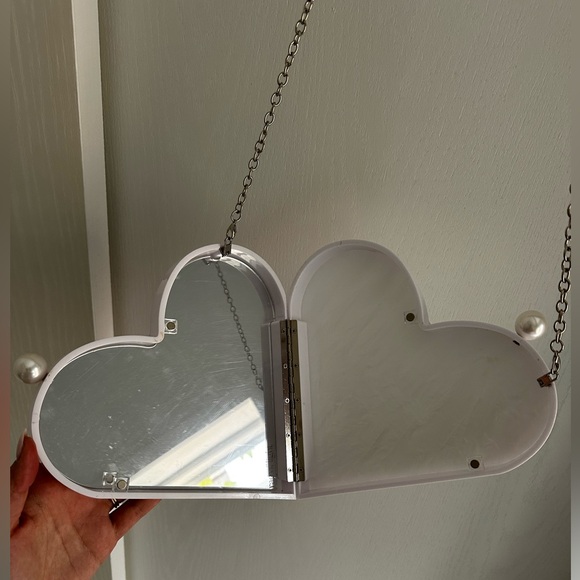 Rae of Light Acrylic Heart Bag - Picture 3 of 4